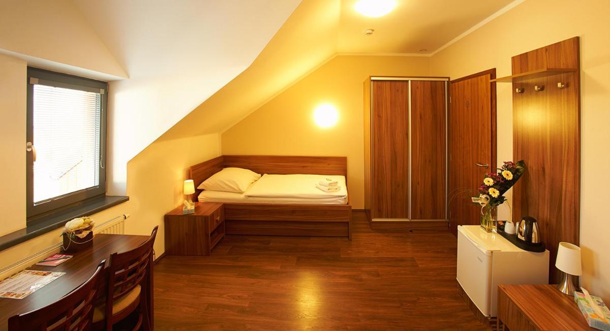 Hotel Horse Riding - Jezdecký Areál Tršice Kamer foto